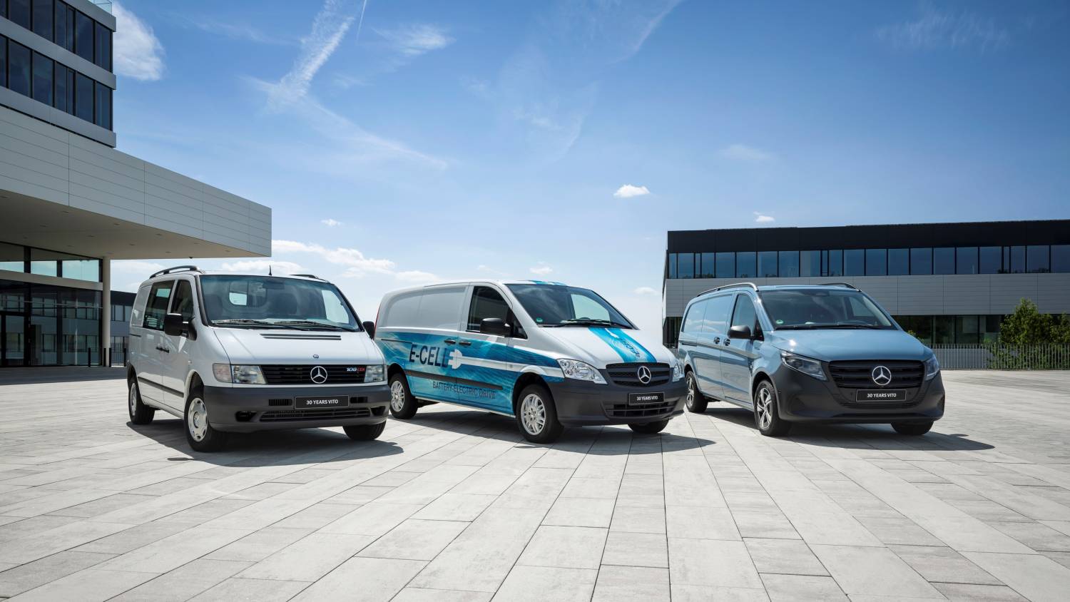 1600 Mercedes-Benz celebra los 30 años de la furgoneta Vito