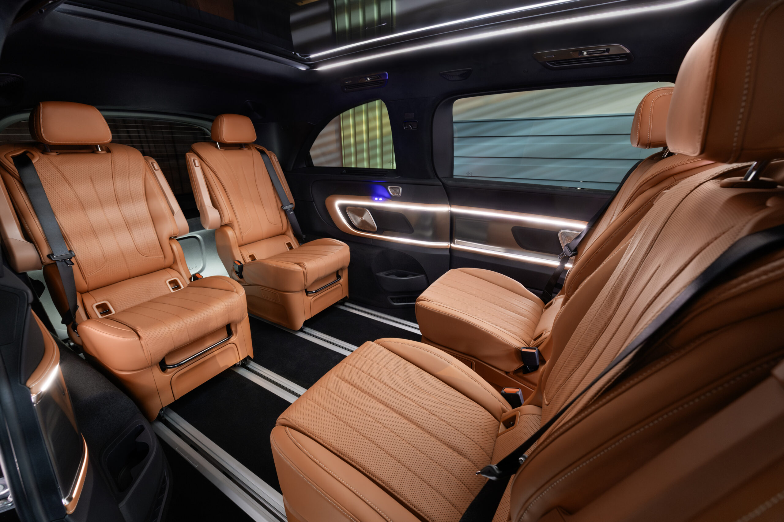 Neudefinition von Raum für eine neue Ära: der neue elektrische Mercedes-Benz VLE
Redefining space in a new era: the all-new electric Mercedes-Benz VLE