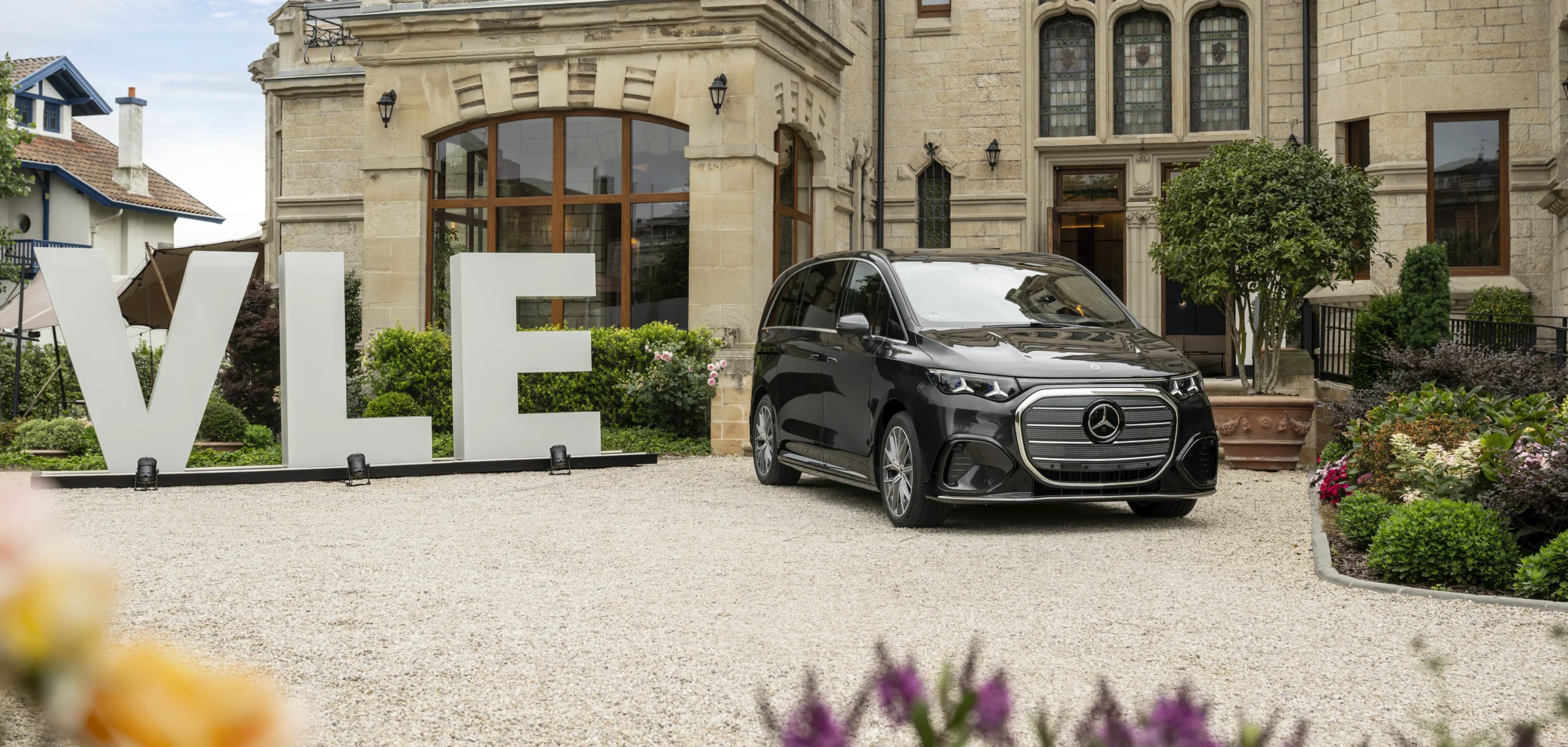 VLE Al volante del nuevo Mercedes-Benz VLE: La primera Grand Limousine eléctrica